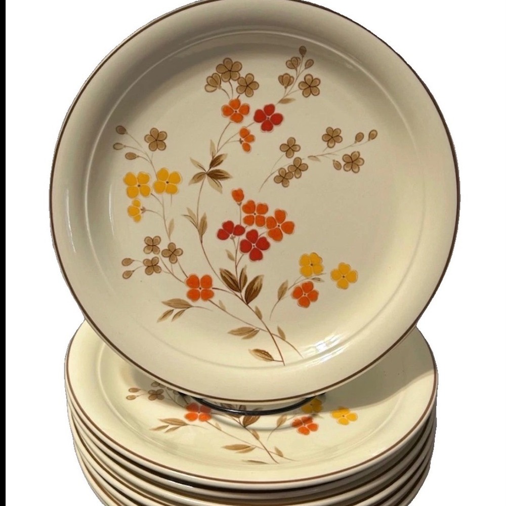 Nikko Casual Sophisticates Prairie Blossoms Dinner Plates Japan Set of FOUR (#1)
